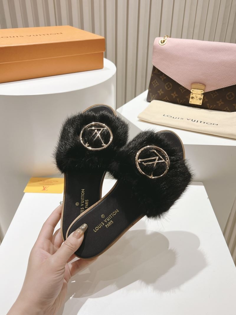 Louis Vuitton Slippers